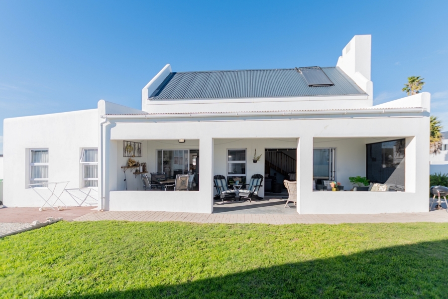 3 Bedroom Property for Sale in Lampiesbaai Western Cape